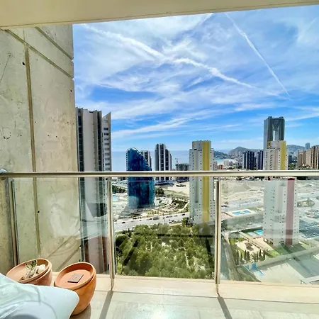 Poniente Lux בנידורם