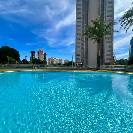 Poniente Lux Apartman *