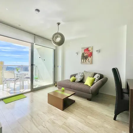 아파트 Poniente Lux