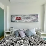 Poniente Lux Apartman *
